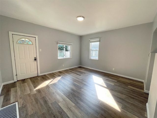 753 Saline Street, E Pittsburgh, PA 15207