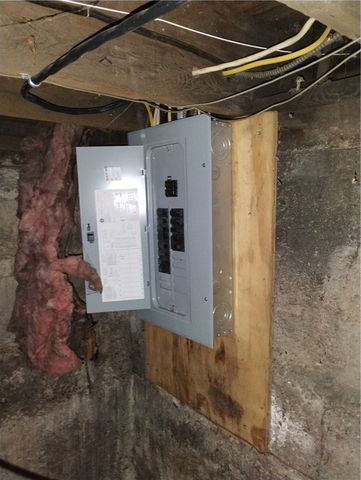 753 Saline Street, E Pittsburgh, PA 15207