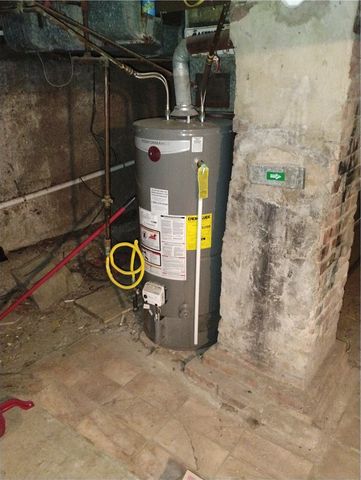 753 Saline Street, E Pittsburgh, PA 15207