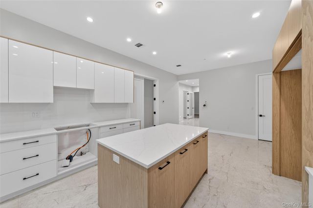 6 San Antonio Circle 102, Monroe, NY 10950