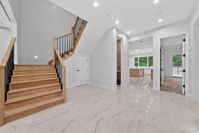 6 San Antonio Circle 102, Monroe, NY 10950