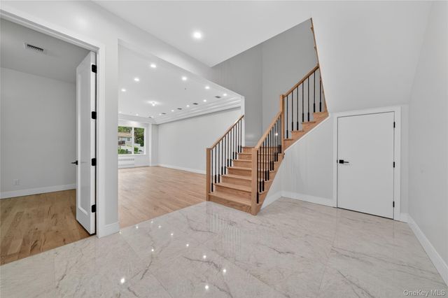 6 San Antonio Circle 102, Monroe, NY 10950