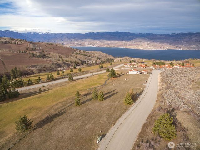320 Paintbrush Road, Chelan, WA 98816