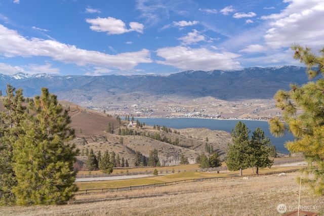 320 Paintbrush Road, Chelan, WA 98816
