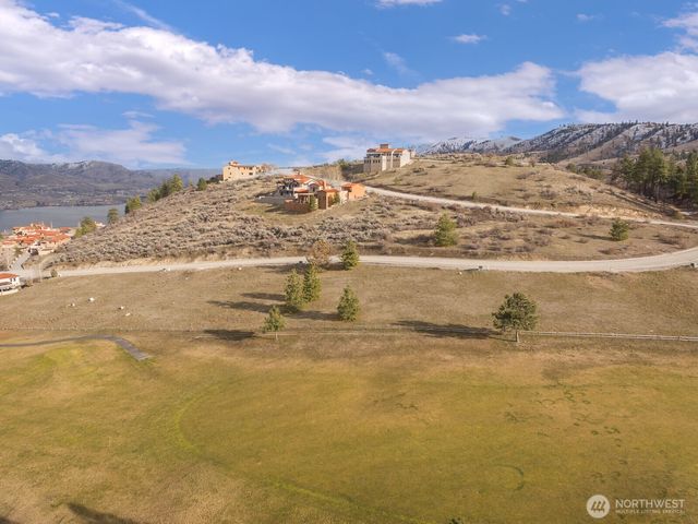 320 Paintbrush Road, Chelan, WA 98816