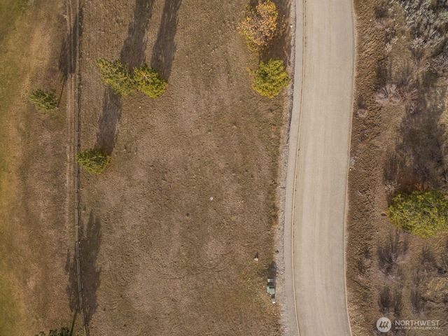 320 Paintbrush Road, Chelan, WA 98816