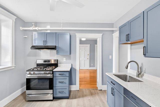 36 Saint Paul St B, Brookline, MA 02446