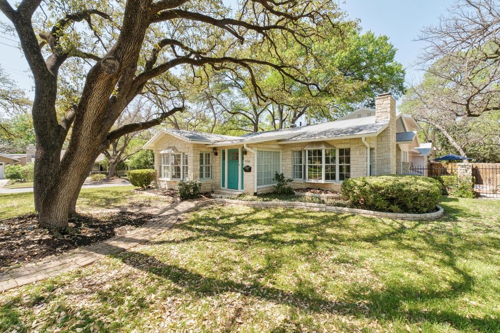 2500 Winsted LN, Austin, TX 78703