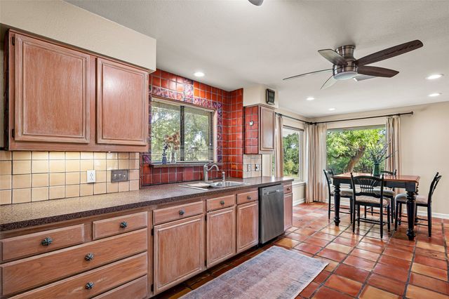 1820 Long Creek Court, Granbury, TX 76049