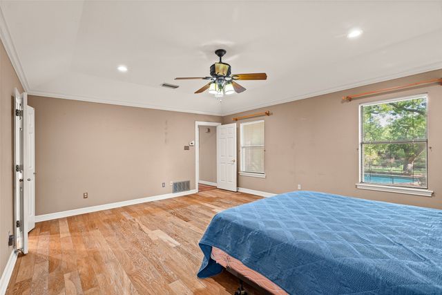 1820 Long Creek Court, Granbury, TX 76049