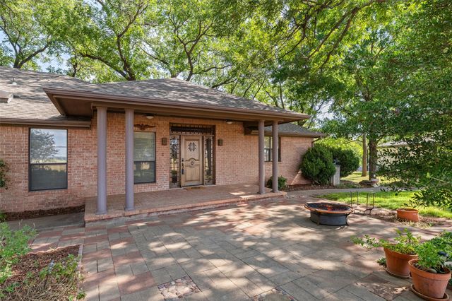 1820 Long Creek Court, Granbury, TX 76049