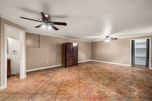 1820 Long Creek Court, Granbury, TX 76049