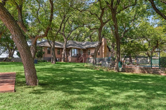 1820 Long Creek Court, Granbury, TX 76049