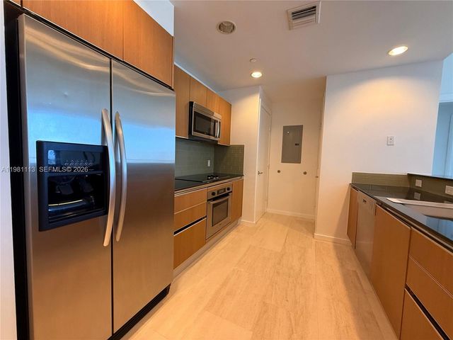 1050 Brickell Ave 3202, Miami, FL 33131