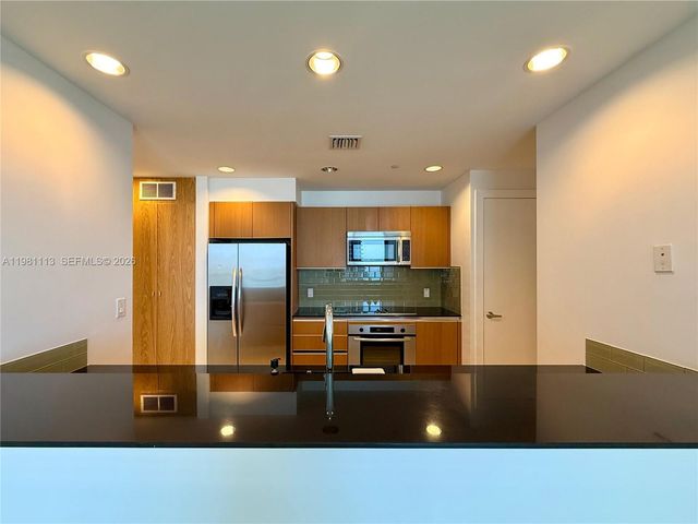 1050 Brickell Ave 3202, Miami, FL 33131