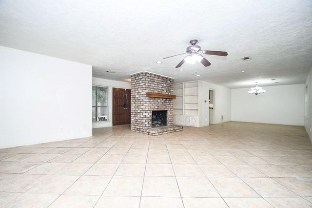 6702 Spring Leaf Drive, Spring, TX 77379