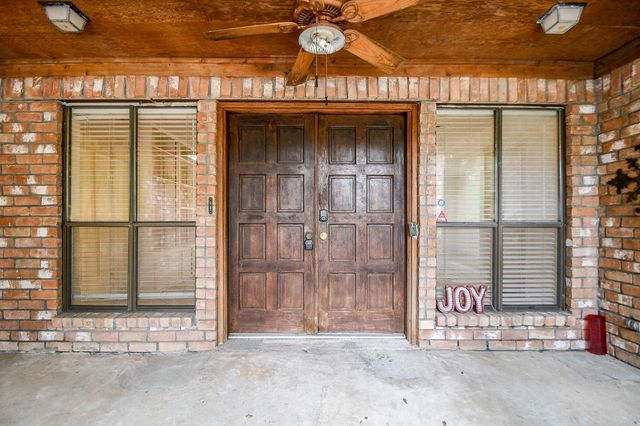 6702 Spring Leaf Drive, Spring, TX 77379