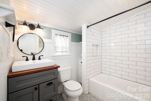 127 Shelburne Road, Asheville, NC 28806