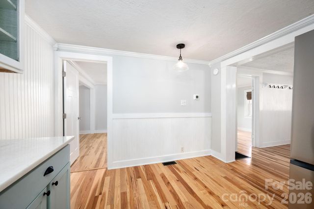 127 Shelburne Road, Asheville, NC 28806