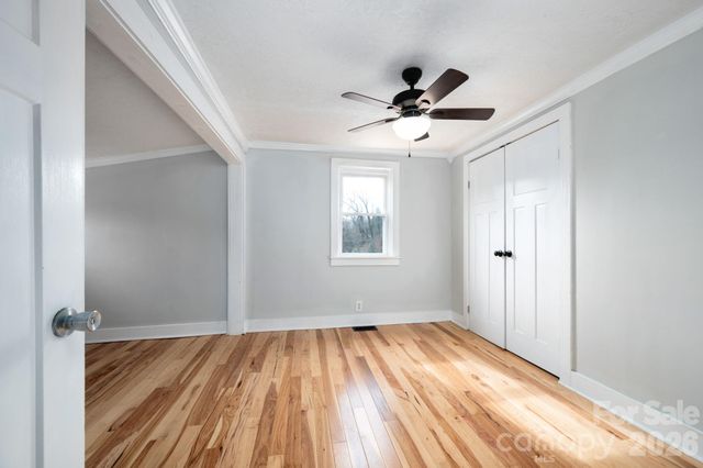 127 Shelburne Road, Asheville, NC 28806