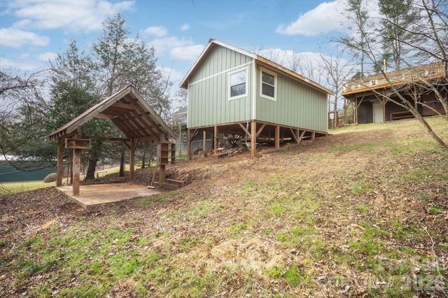 127 Shelburne Road, Asheville, NC 28806