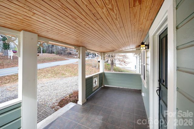 127 Shelburne Road, Asheville, NC 28806