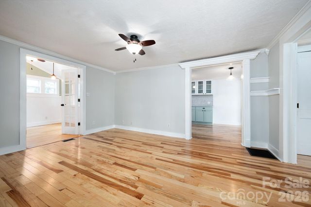 127 Shelburne Road, Asheville, NC 28806