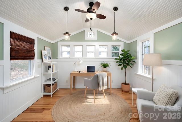 127 Shelburne Road, Asheville, NC 28806