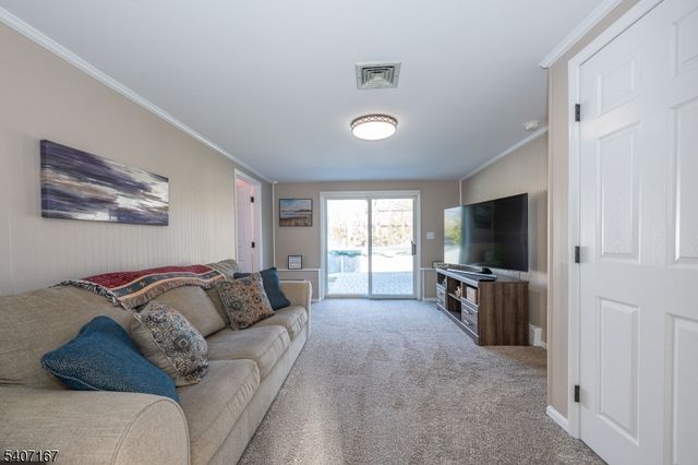 51 Carlisle Rd, Wayne Twp., NJ 07470