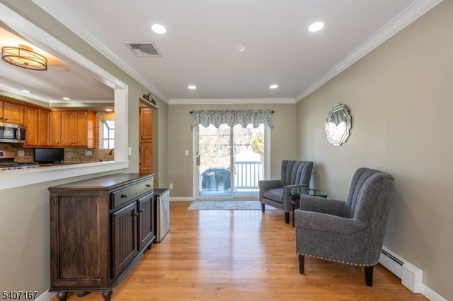 51 Carlisle Rd, Wayne Twp., NJ 07470