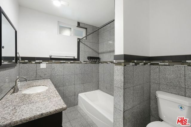 11006 Mansel Avenue, Inglewood, CA 90304