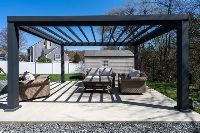 47 Colleens Way, Attleboro, MA 02703