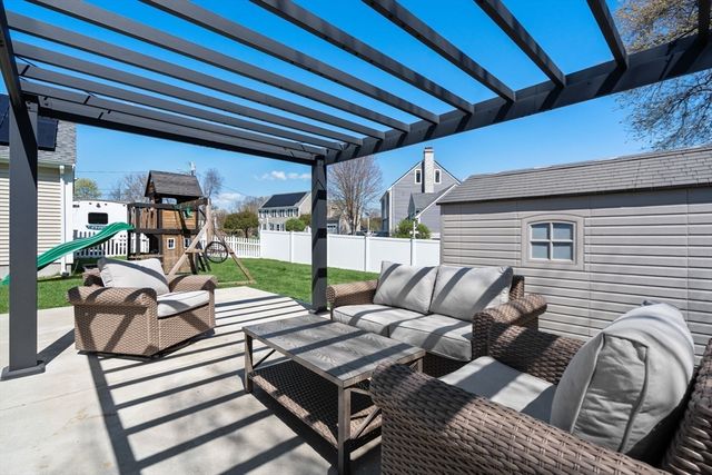 47 Colleens Way, Attleboro, MA 02703