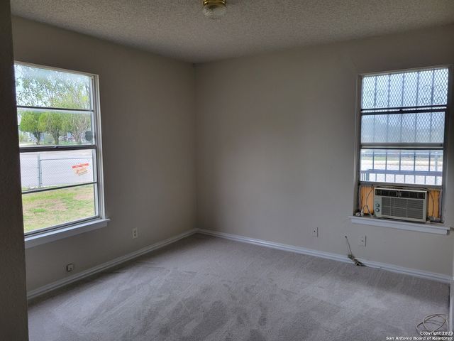 302 Zabra, San Antonio, TX 78227