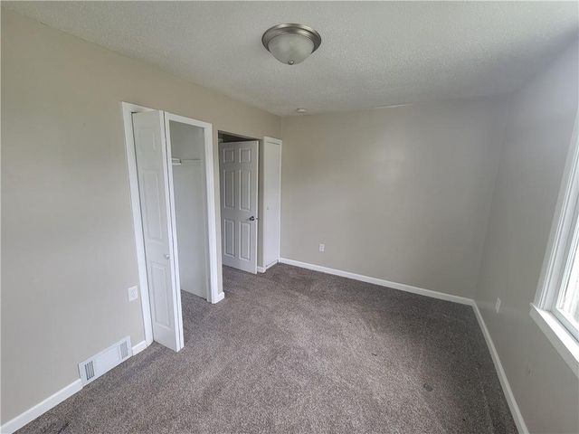 841 S 20th Street, St Joseph, MO 64507