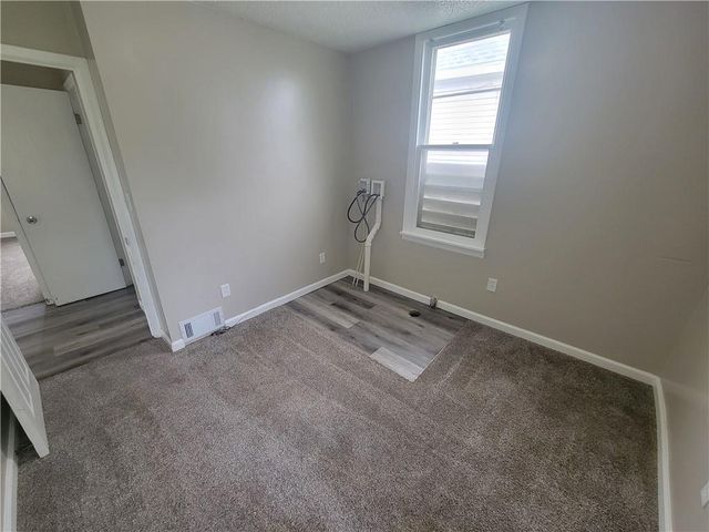 841 S 20th Street, St Joseph, MO 64507