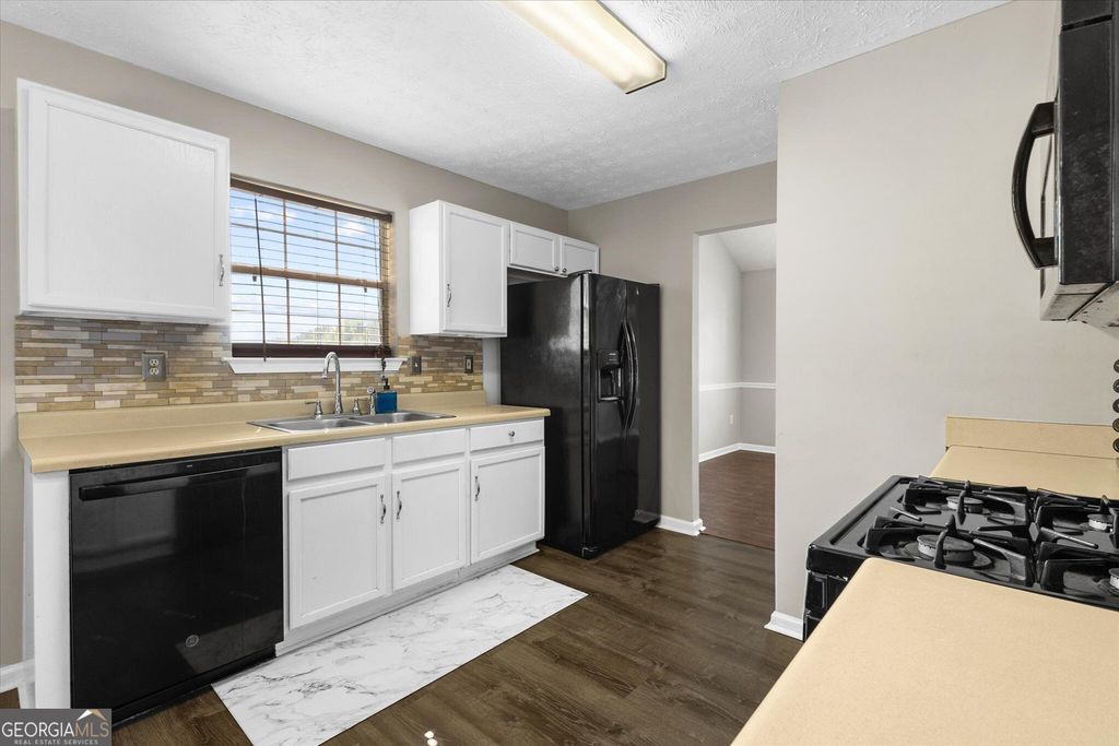 4474 Carriage Park Drive, Lithonia, GA 30038 — photo 5