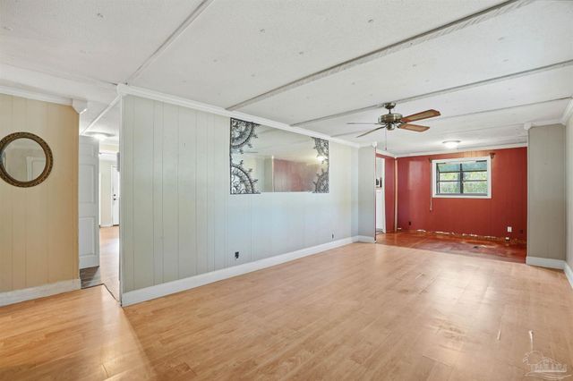 6952 Burrell Ln, Pensacola, FL 32503