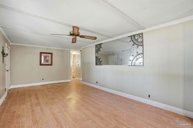 6952 Burrell Ln, Pensacola, FL 32503