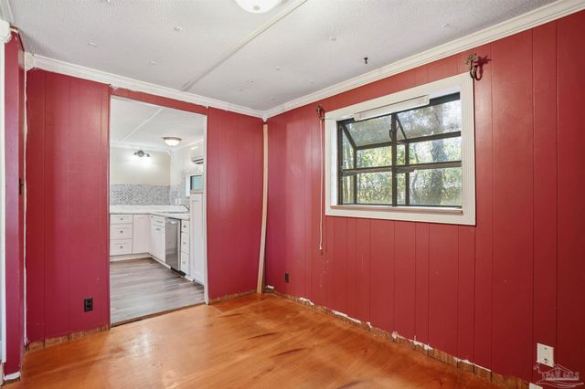 6952 Burrell Ln, Pensacola, FL 32503