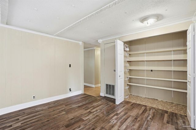 6952 Burrell Ln, Pensacola, FL 32503