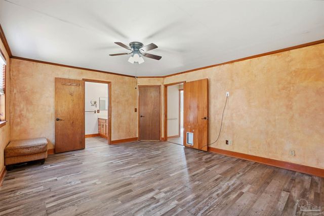 6952 Burrell Ln, Pensacola, FL 32503