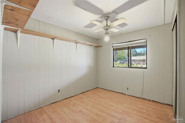 6952 Burrell Ln, Pensacola, FL 32503