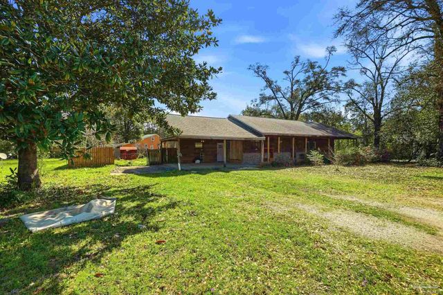 6952 Burrell Ln, Pensacola, FL 32503