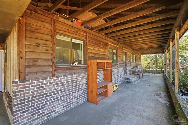 6952 Burrell Ln, Pensacola, FL 32503