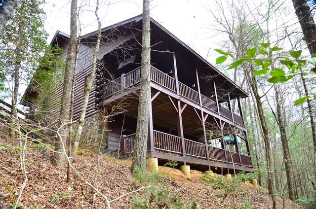 483 Vineyard Creek Way, Murphy, NC 28906