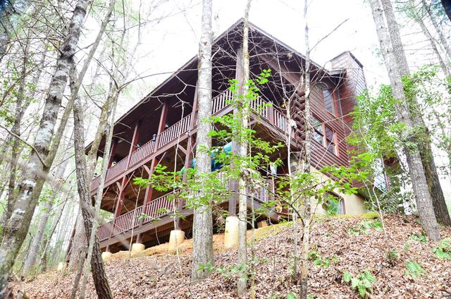 483 Vineyard Creek Way, Murphy, NC 28906