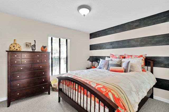 547 High Hawk Circle, Vero Beach, FL 32962