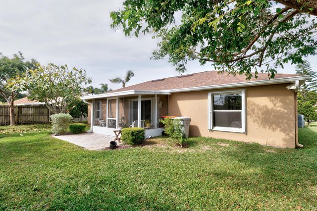 547 High Hawk Circle, Vero Beach, FL 32962