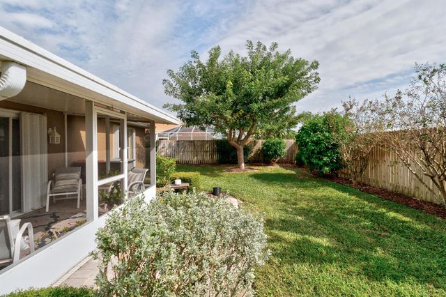 547 High Hawk Circle, Vero Beach, FL 32962